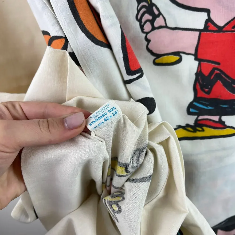 Vintage PEANUTS Charlie Sport Snoopy Flat Sheet 2 Pillow Montgomery Ward 81x104
